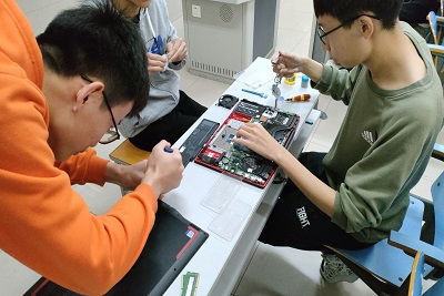 信息学院泉心泉益志愿者协会 以专业之能，行服务之实——第二次“学以致用”义务电脑维修活动圆满举行